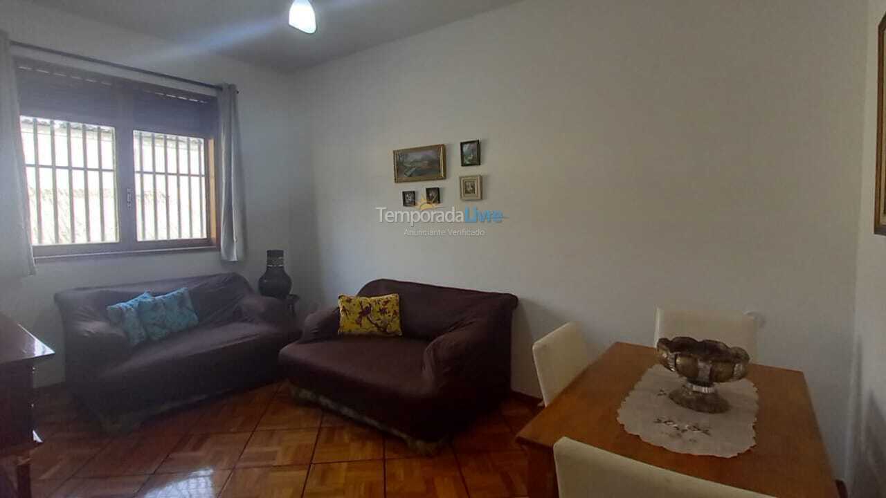 Apartamento para aluguel de temporada em Teresópolis (Barra do Imbuí)