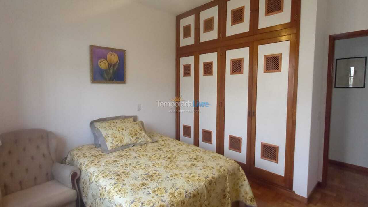 Apartamento para aluguel de temporada em Teresópolis (Barra do Imbuí)