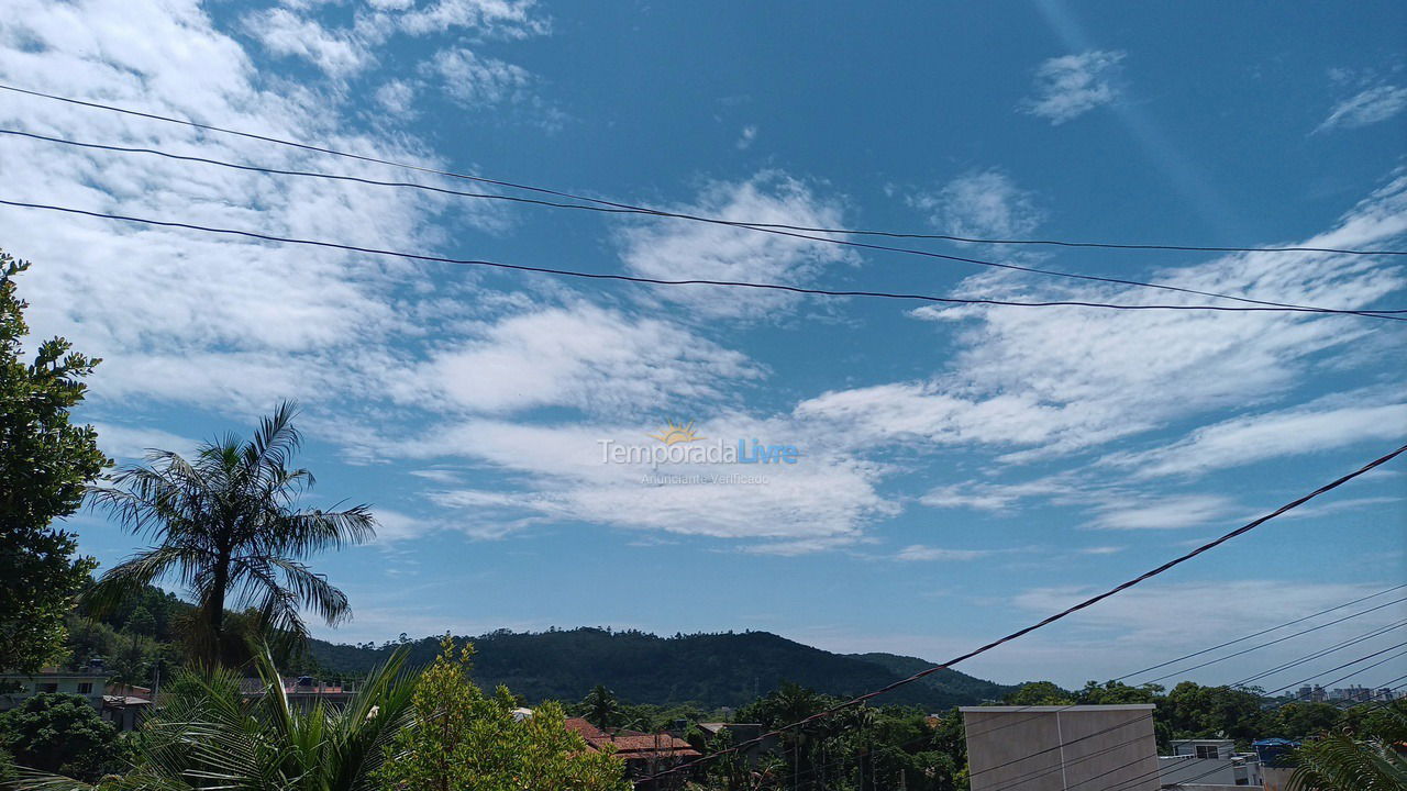 Casa para aluguel de temporada em Governador Celso Ramos (Fazenda da Armação)