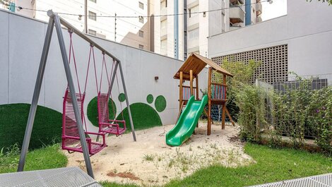 Moderno em Pinheiros com AC | Brazilian Corner