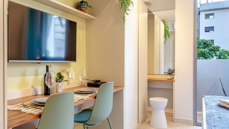 Moderno em Pinheiros com AC | Brazilian Corner