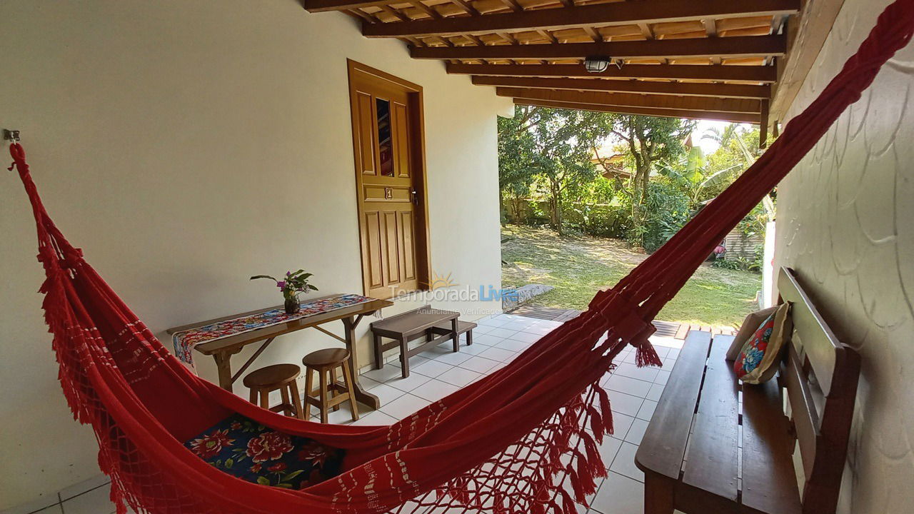 Casa para aluguel de temporada em Imbituba (Praia do Rosa)