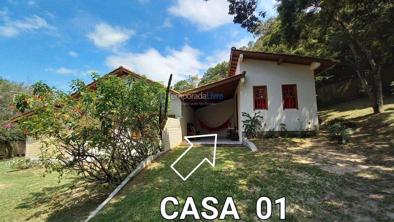 Casa para aluguel de temporada em Imbituba (Praia do Rosa)