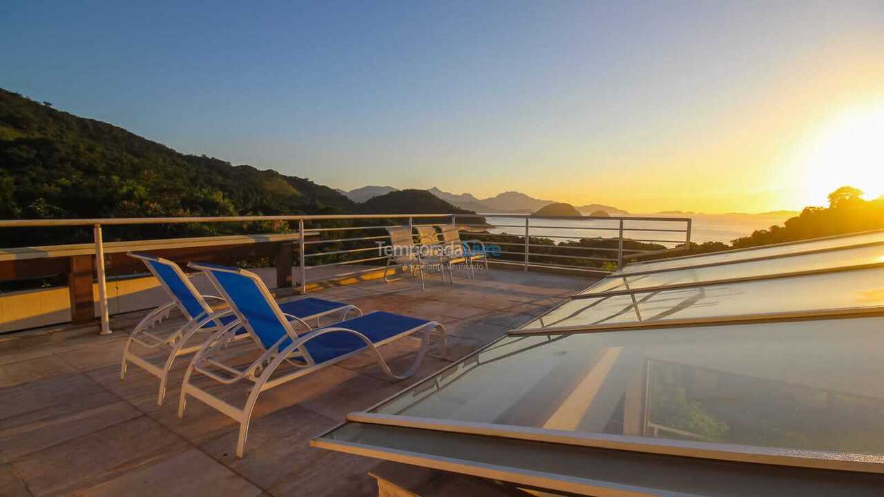 House for vacation rental in Ubatuba (Praia do Félix)