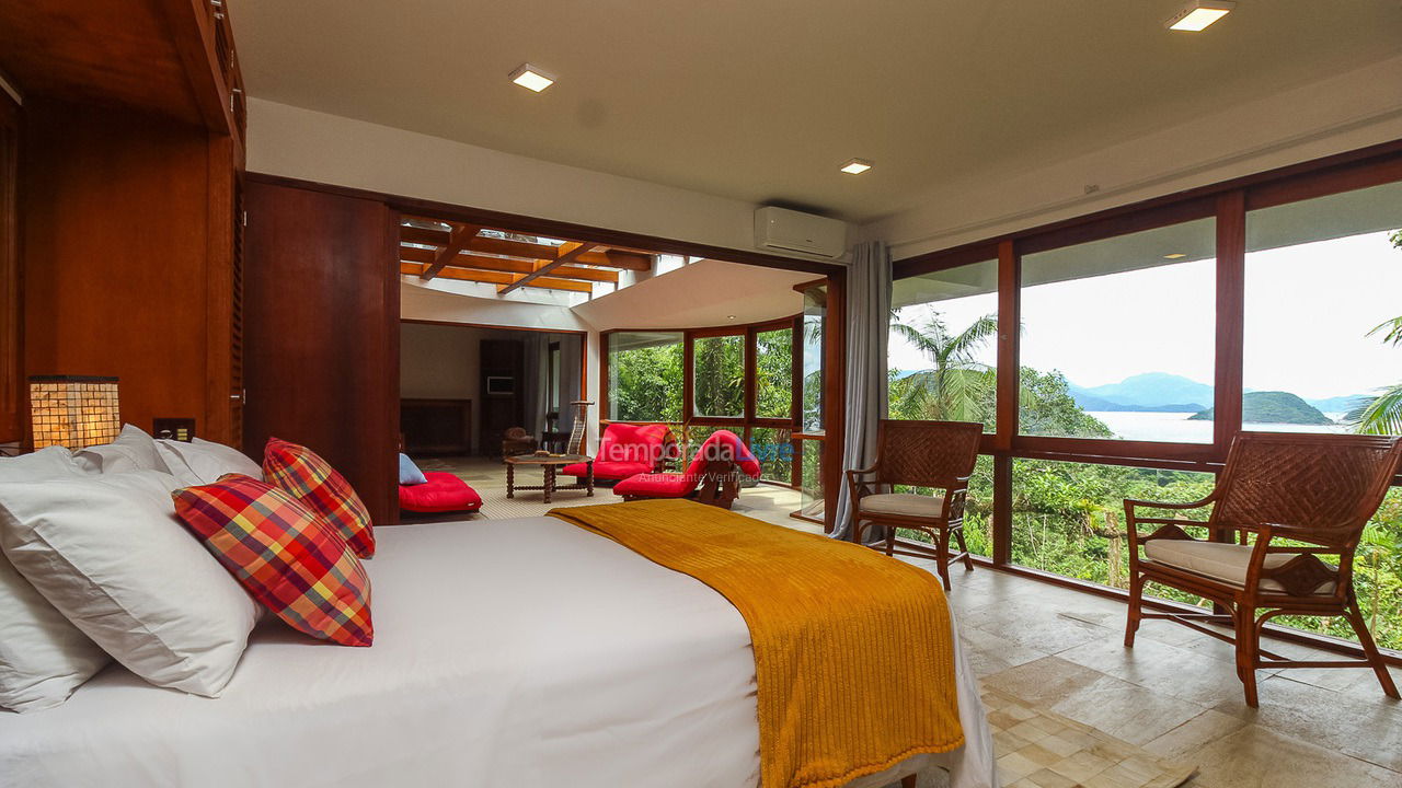 House for vacation rental in Ubatuba (Praia do Félix)