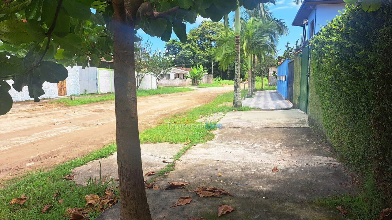 Casa para aluguel de temporada em Ubatuba (Pereque Açu)