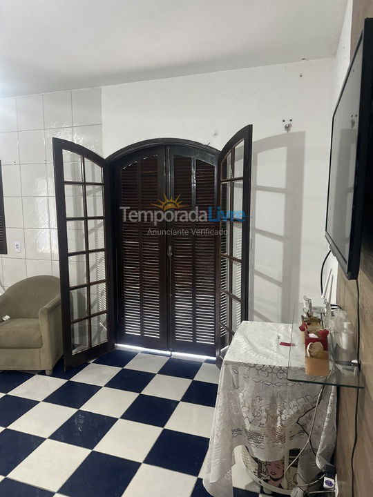 Casa para aluguel de temporada em Matinhos (Balneario Costa Azul)