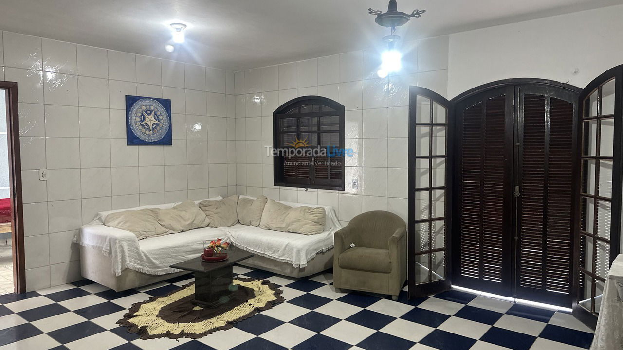 Casa para aluguel de temporada em Matinhos (Balneario Costa Azul)