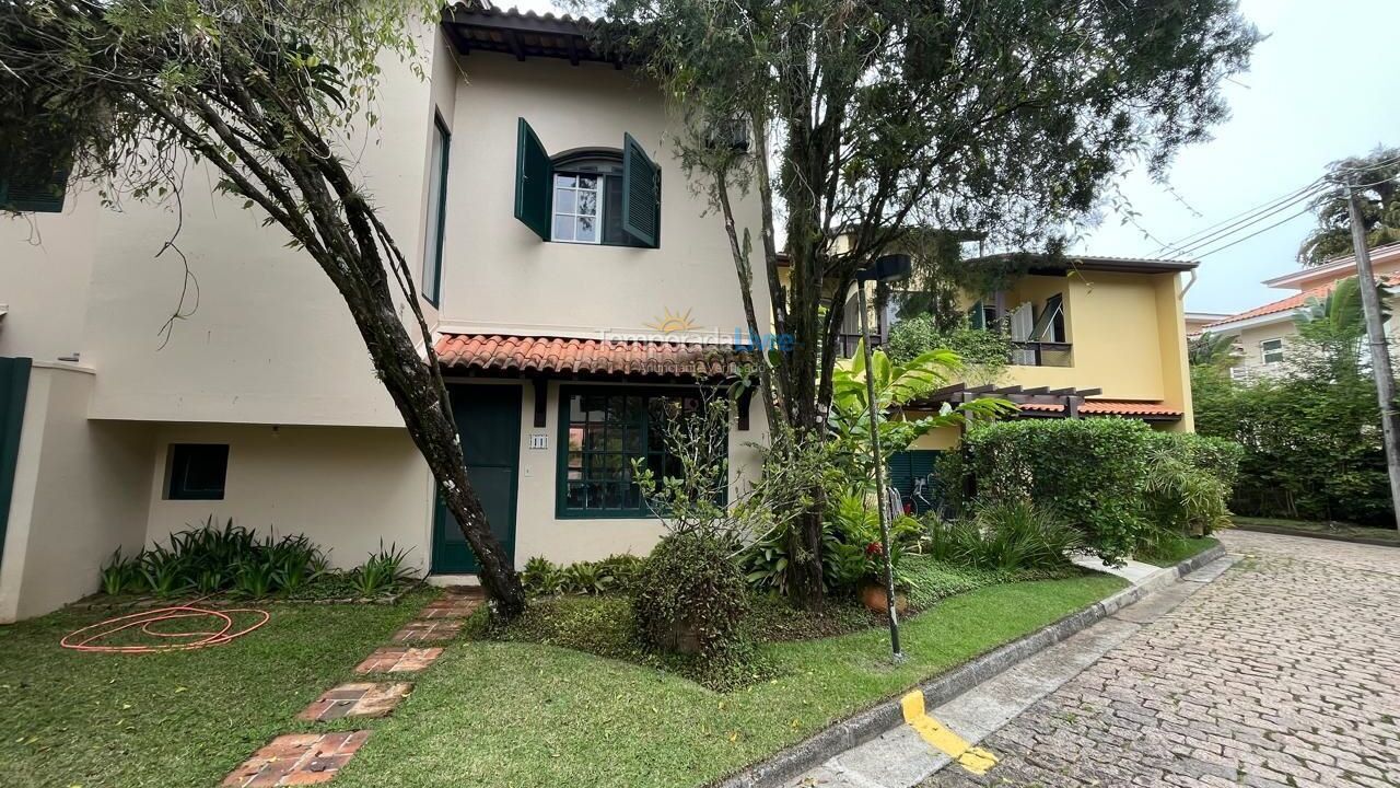 Casa para aluguel de temporada em São Sebastião (Praia da Baleia)