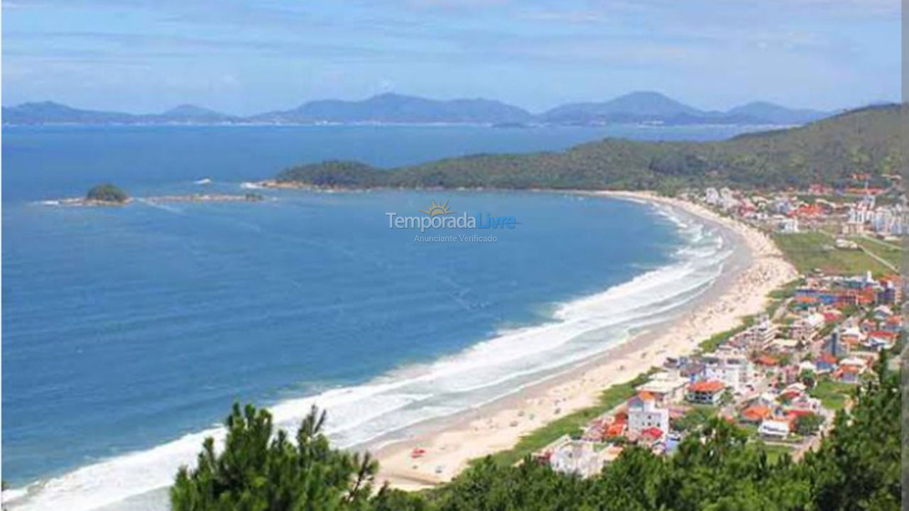 Casa para aluguel de temporada em Governador Celso Ramos (Fazenda da Armação)