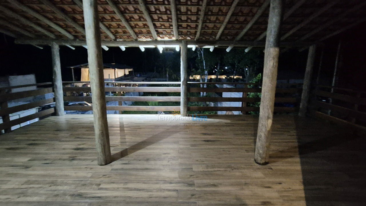 Casa para aluguel de temporada em Ubatuba (Folha Seca)