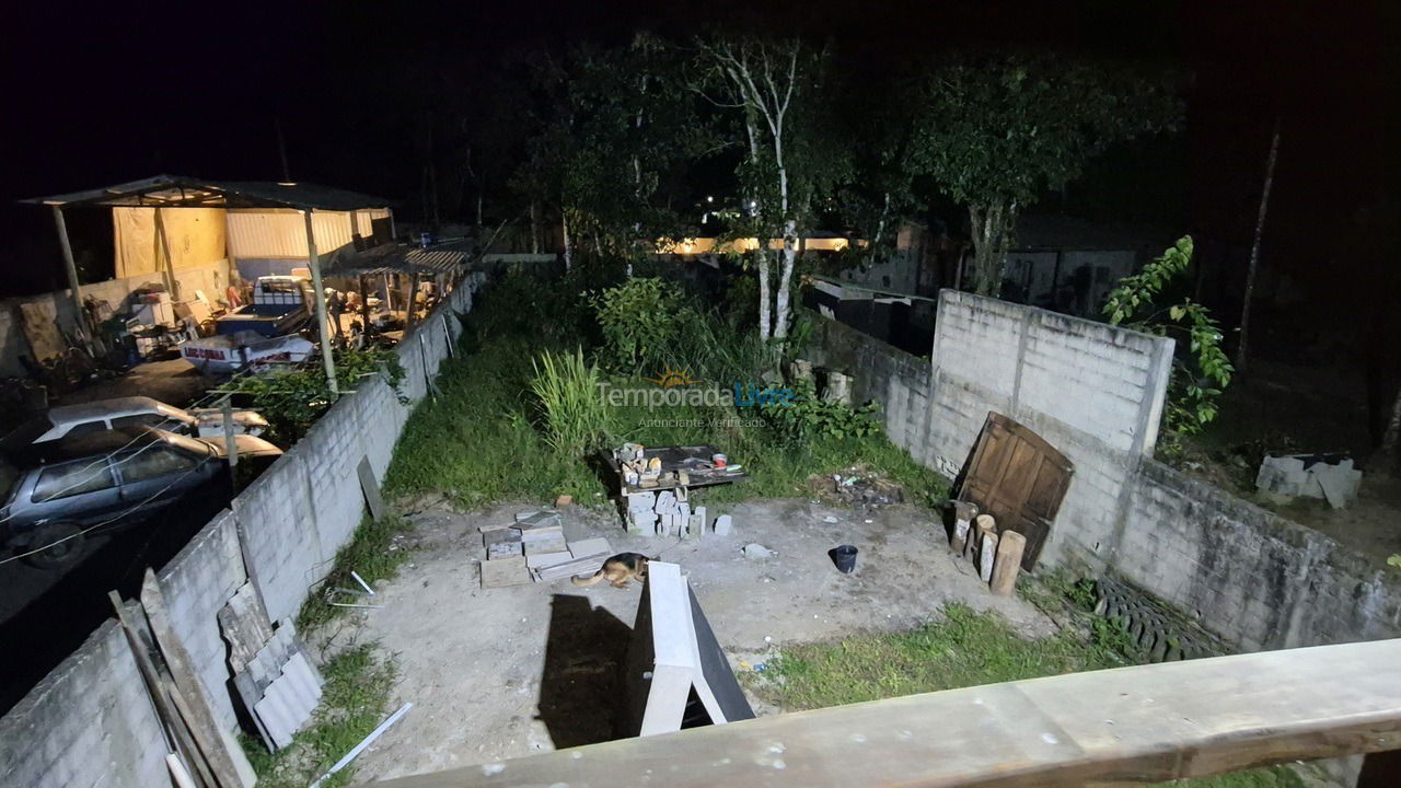 Casa para aluguel de temporada em Ubatuba (Folha Seca)
