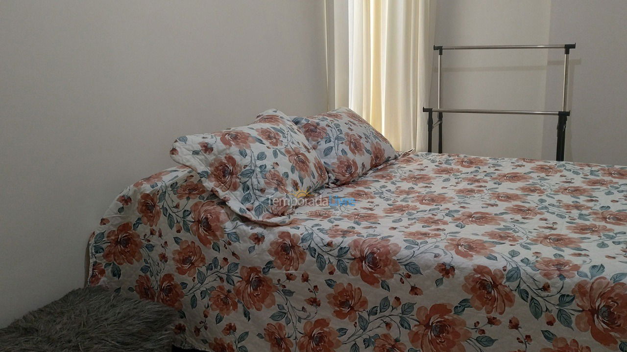 Apartamento para aluguel de temporada em Balneário Piçarras (Balneário Piçarras)