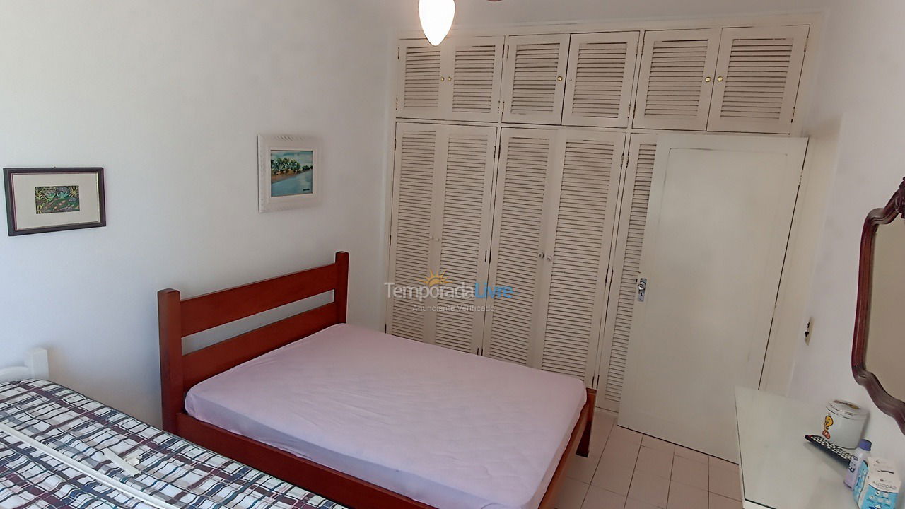 Apartment for vacation rental in Guarujá (Pitangueiras)