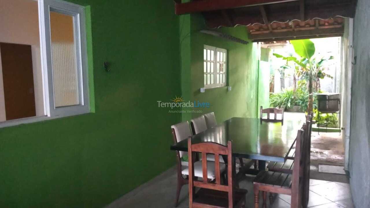 Casa para aluguel de temporada em Ubatuba (Bairro Estufa 2)