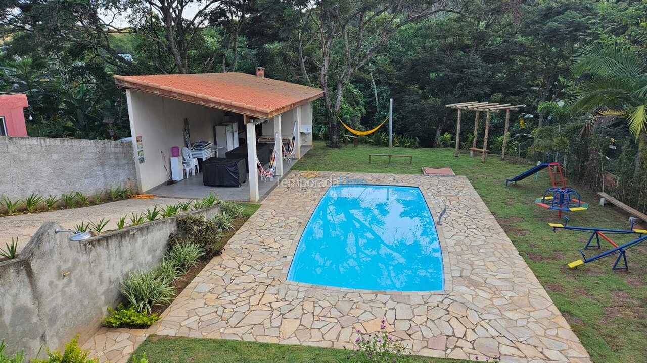 Chácara / sítio para aluguel de temporada em Bragança Paulista (Chácaras Fernão Dias)
