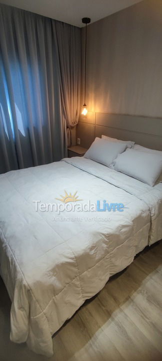 Apartamento para aluguel de temporada em Itapema (Meia Praia)