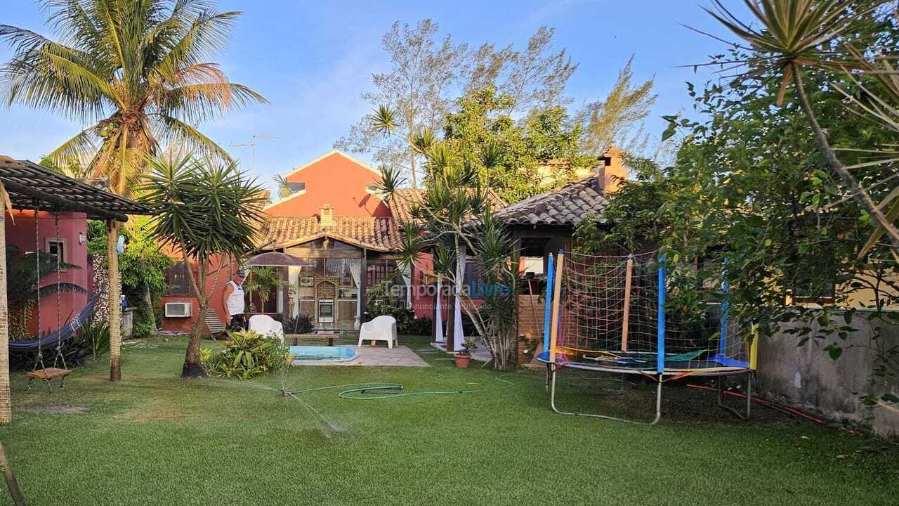 Casa para aluguel de temporada em Cabo Frio (Unamar)