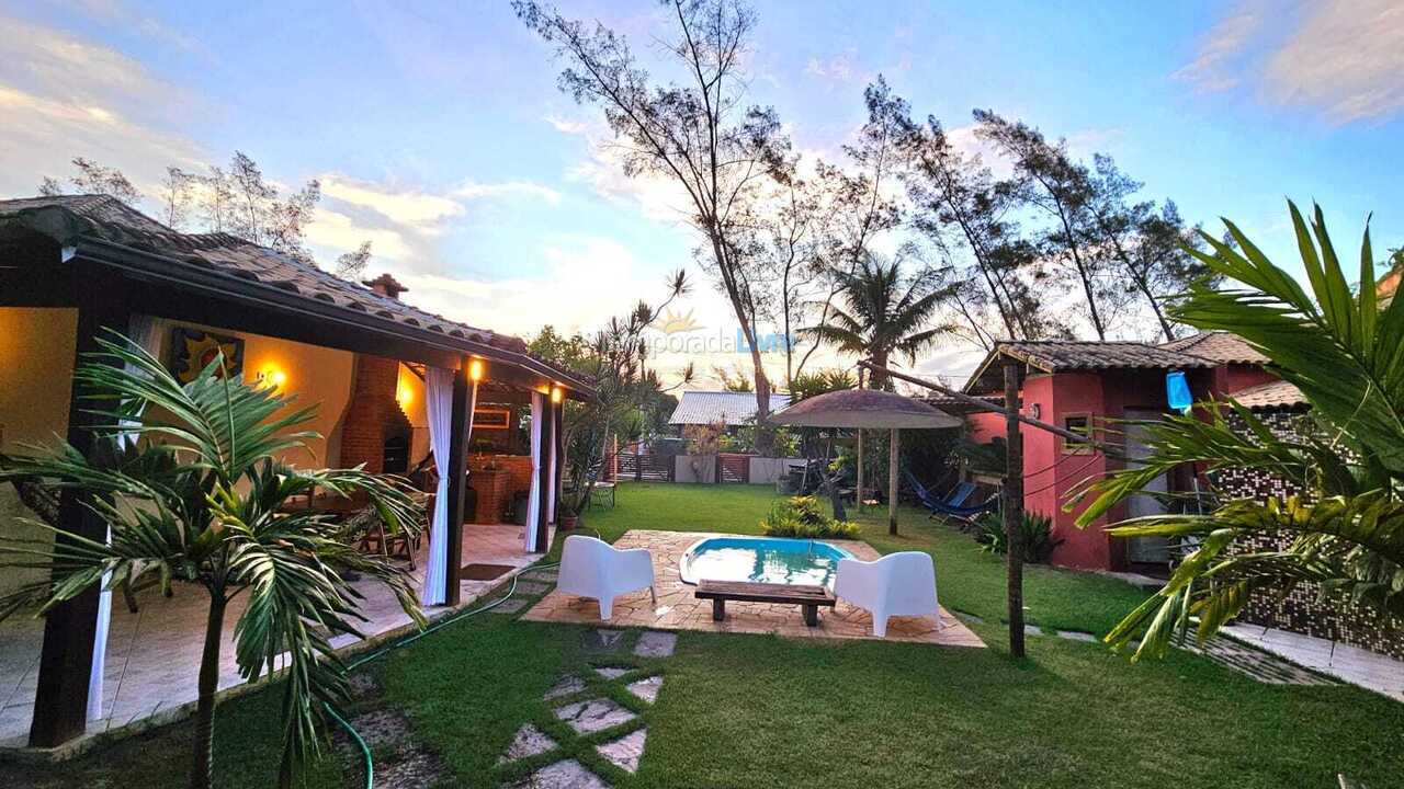 Casa para aluguel de temporada em Cabo Frio (Unamar)