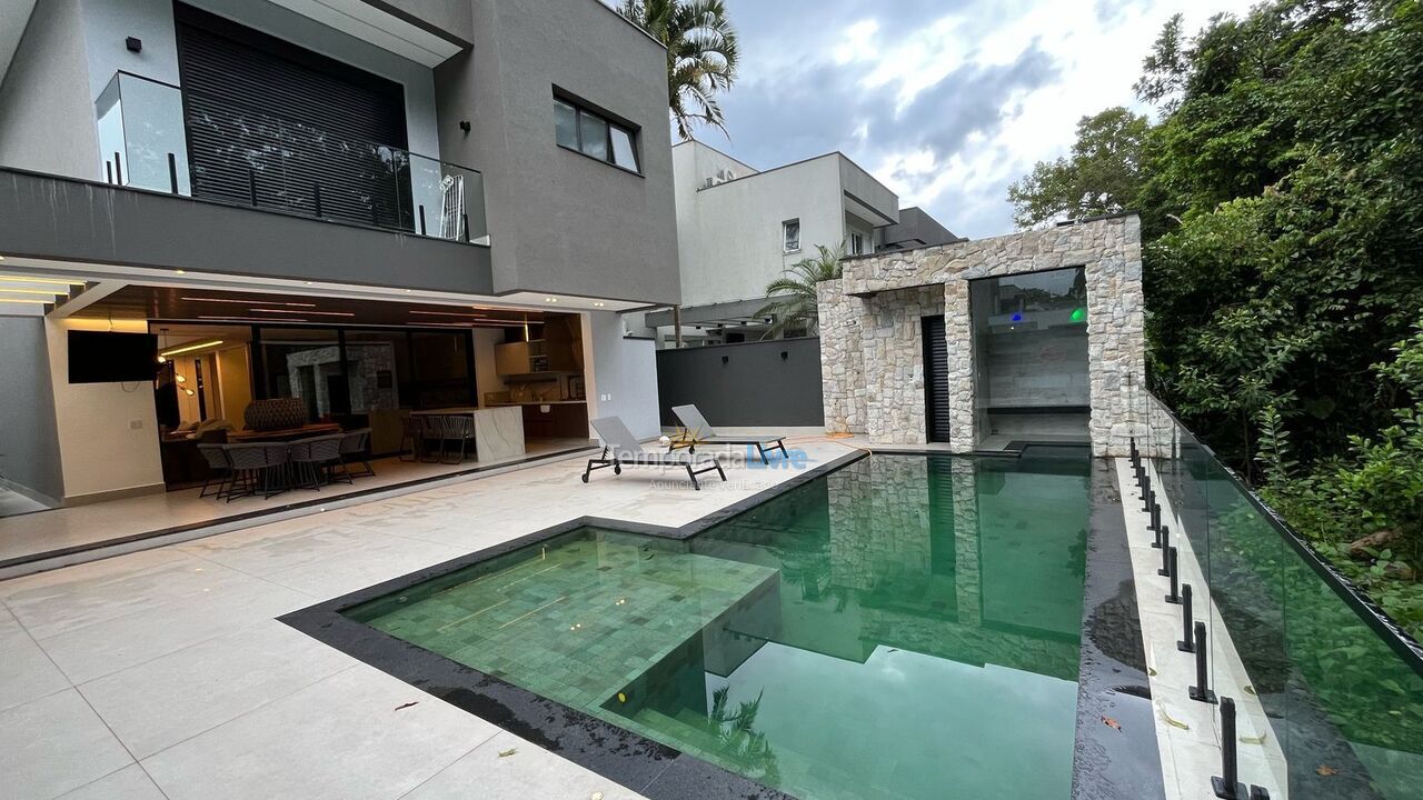 Casa para aluguel de temporada em Bertioga (Riviera de São Lourenço)