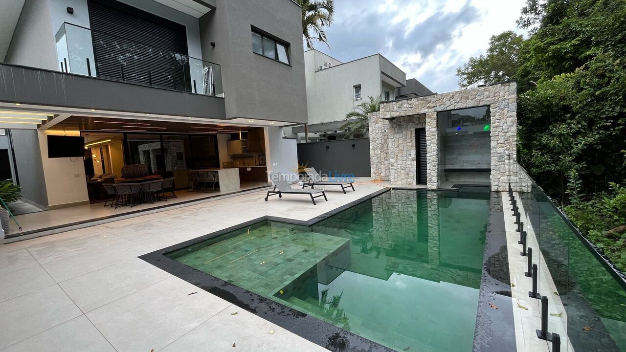 Casa para aluguel de temporada em Bertioga (Riviera de São Lourenço)