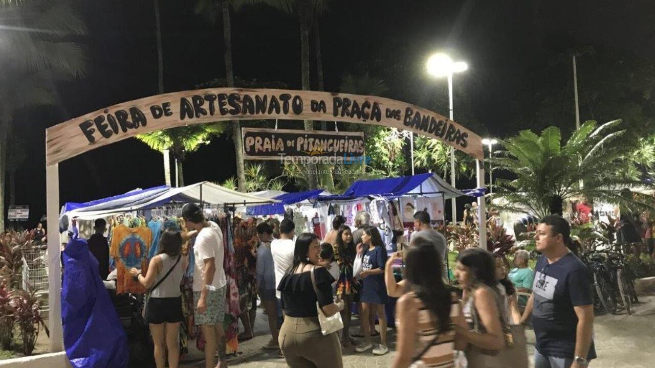 Apartamento para aluguel de temporada em Guarujá (Pitangueiras)