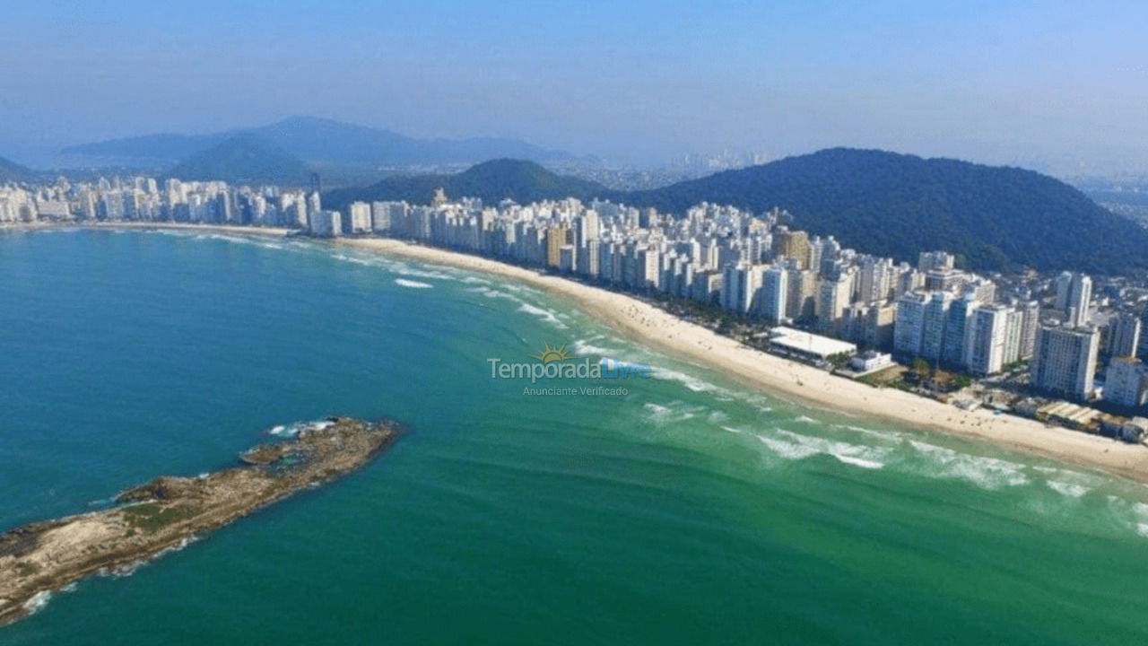 Apartamento para aluguel de temporada em Guarujá (Pitangueiras)