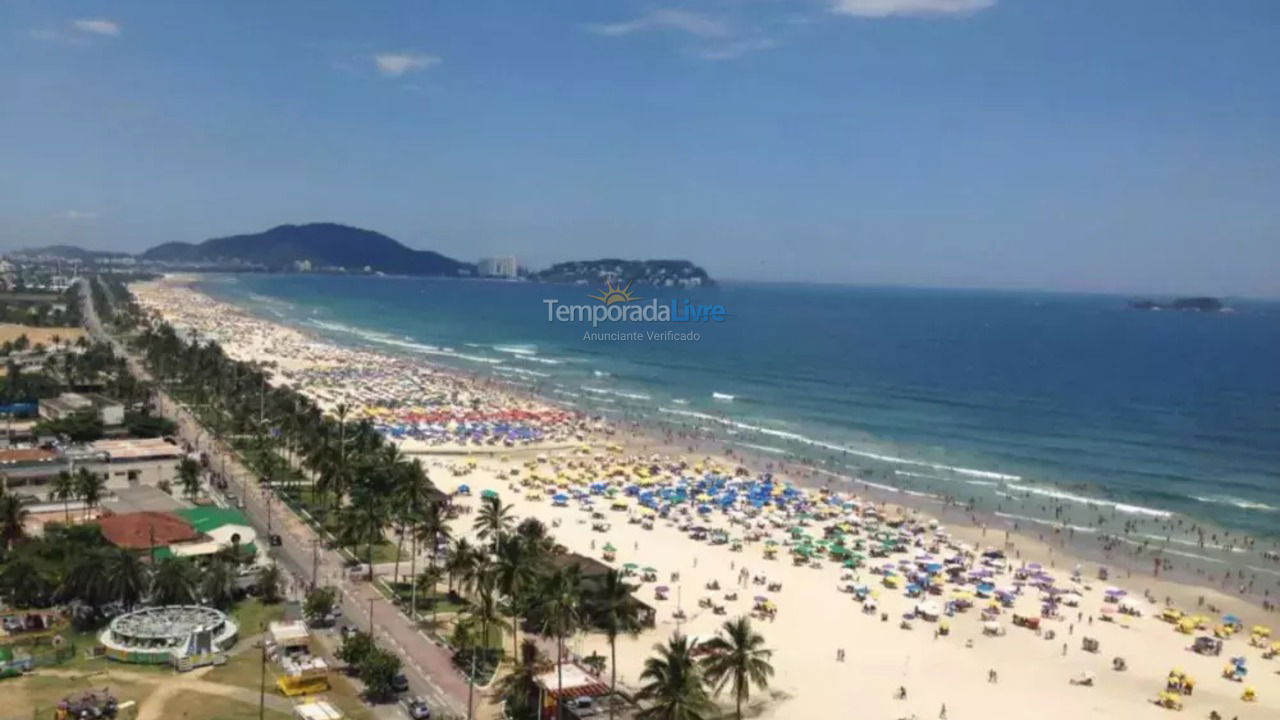 Apartamento para aluguel de temporada em Guarujá (Pitangueiras)