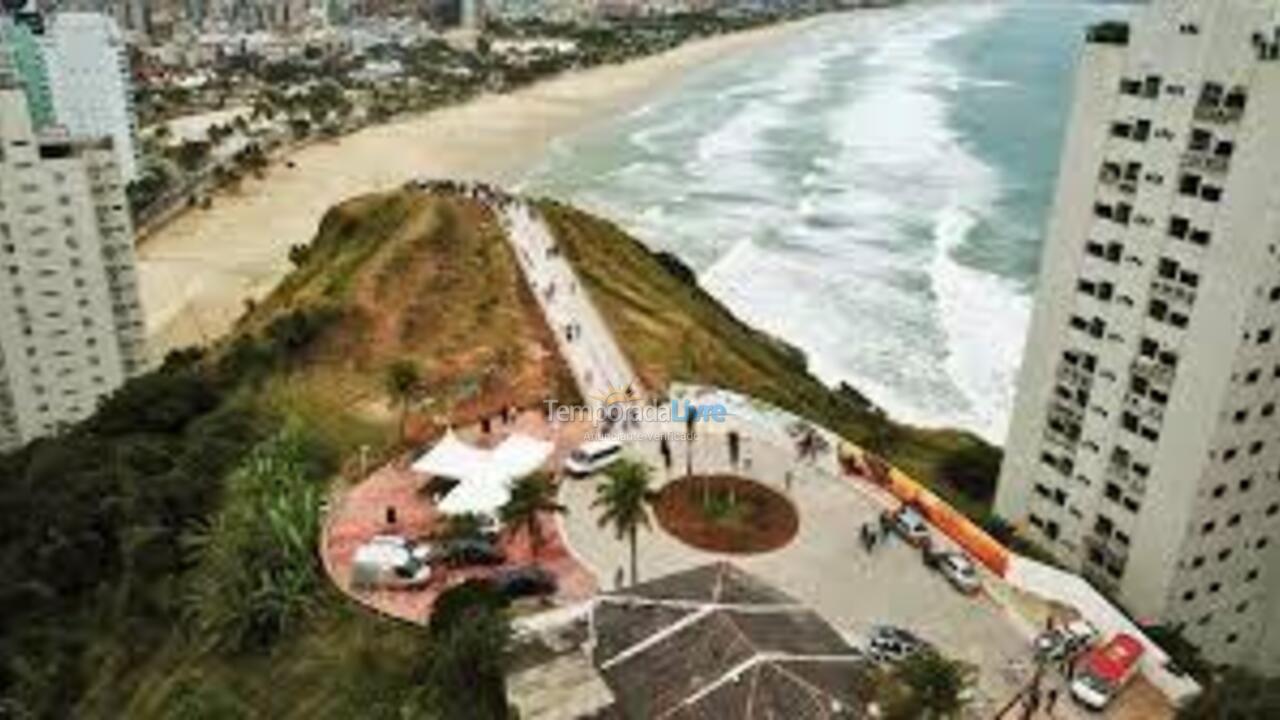Apartamento para aluguel de temporada em Guarujá (Pitangueiras)
