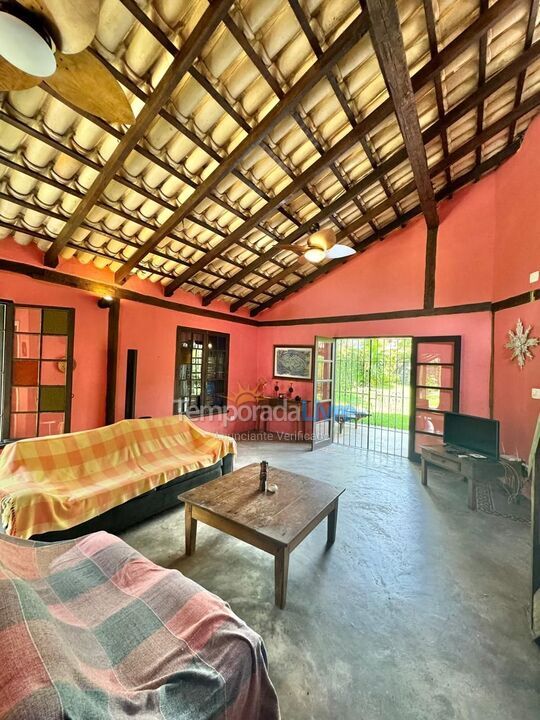 Casa para alquiler de vacaciones em São Sebastião (Camburi)