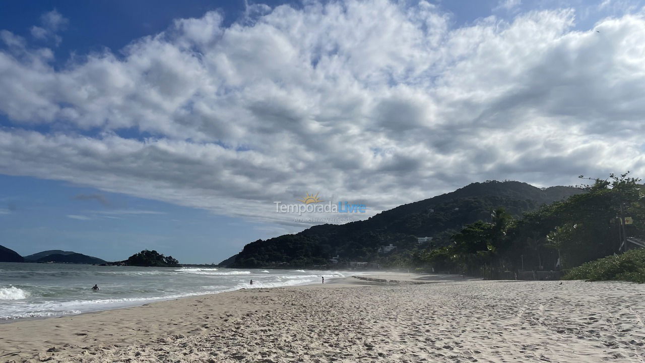 Casa para aluguel de temporada em Guarujá (Praia do Pernambuco)