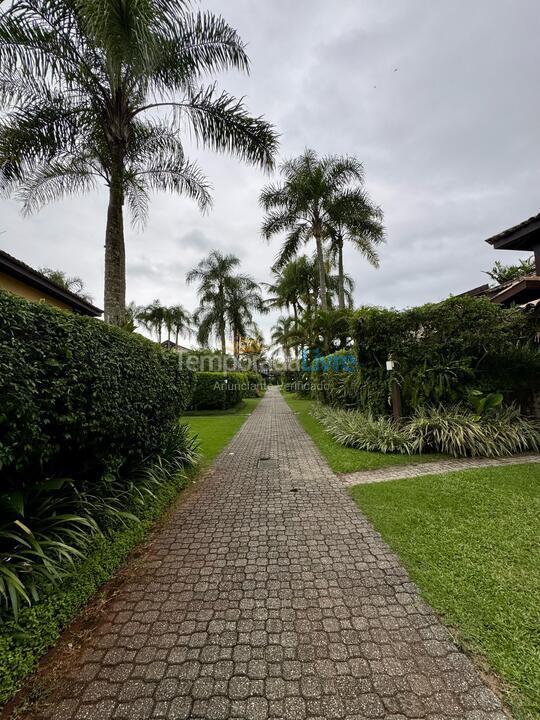 Casa para aluguel de temporada em São Sebastião (Barra do Una)