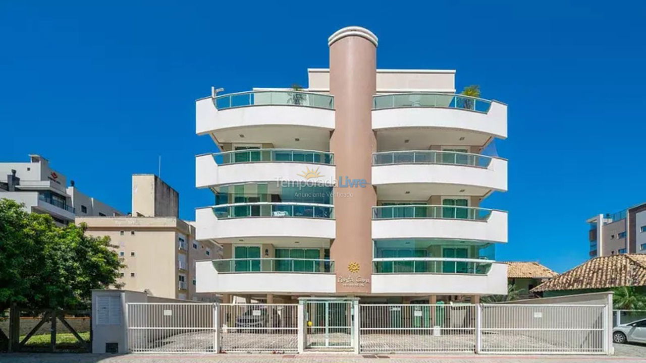 Casa para aluguel de temporada em Bombinhas (Praia de Bombas)