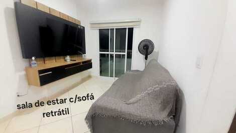 Sala de estar com tv 55" rouku e streaming netflix/prime e globoplay 