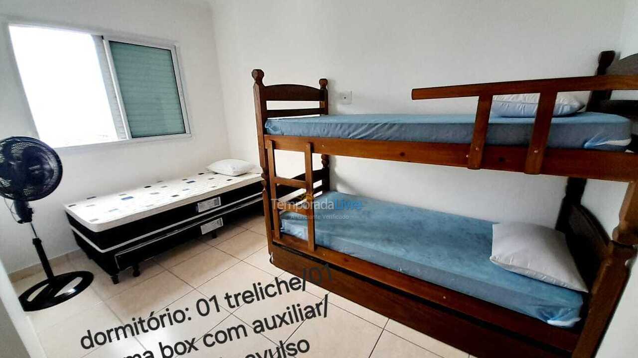 Apartment for vacation rental in Praia Grande (Vila Tupi)