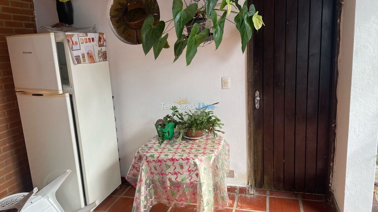 Casa para aluguel de temporada em Guarujá (Enseada)