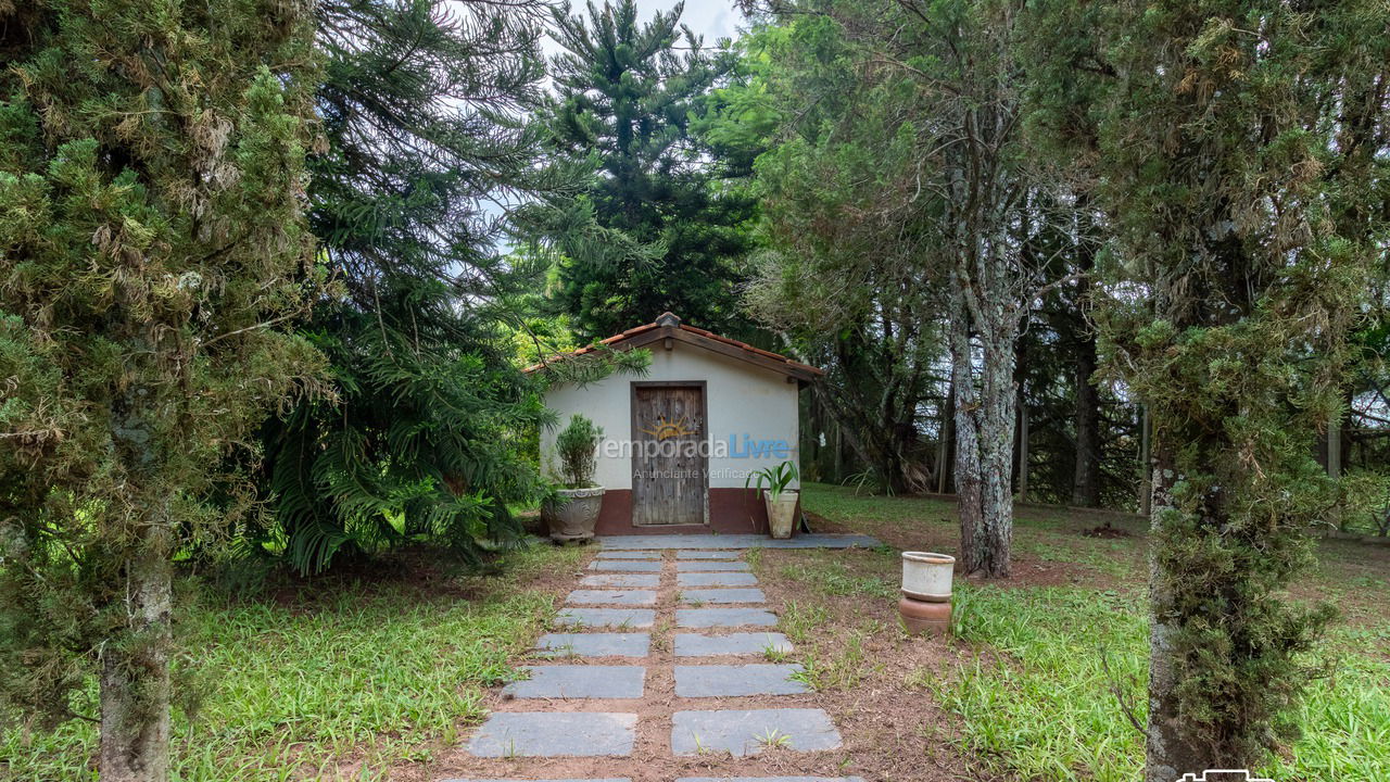 Casa para alquiler de vacaciones em Santa Branca (Jardim Santa Cecília)