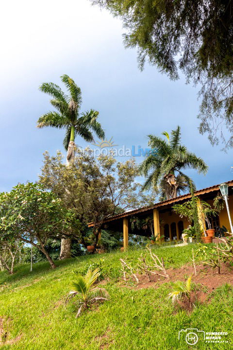 Casa para alquiler de vacaciones em Santa Branca (Jardim Santa Cecília)