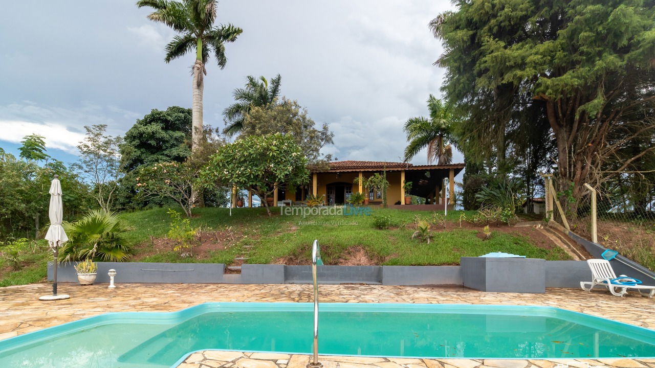 Casa para alquiler de vacaciones em Santa Branca (Jardim Santa Cecília)