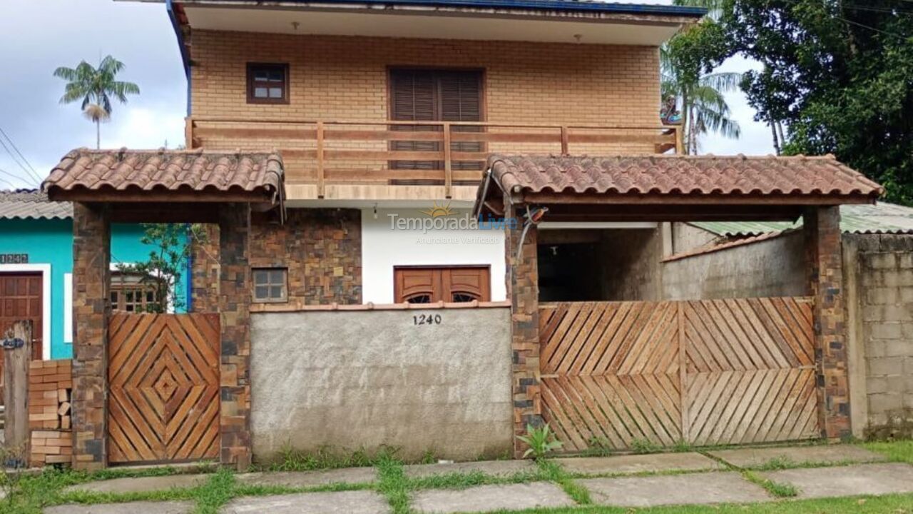 Casa para aluguel de temporada em Ubatuba (Folha Seca)