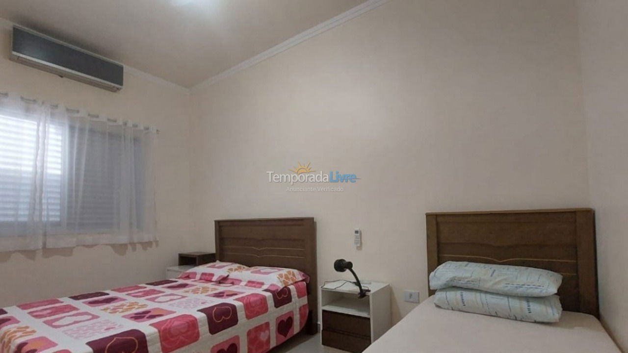 House for vacation rental in Peruíbe (Jardim Icaraíba)