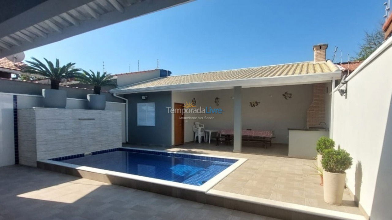 Casa para alquiler de vacaciones em Peruíbe (Jardim Icaraíba)