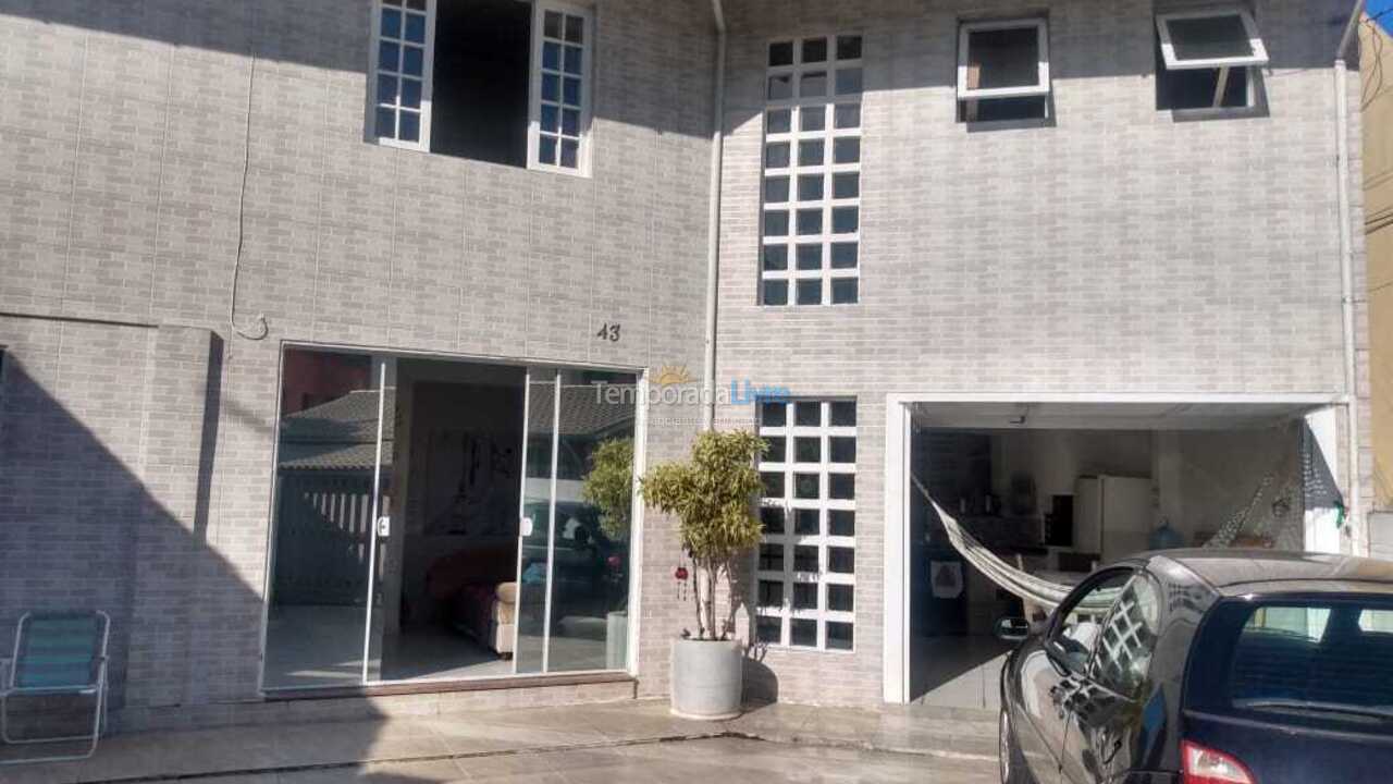 Casa para aluguel de temporada em Florianópolis (Barra da Lagoa)