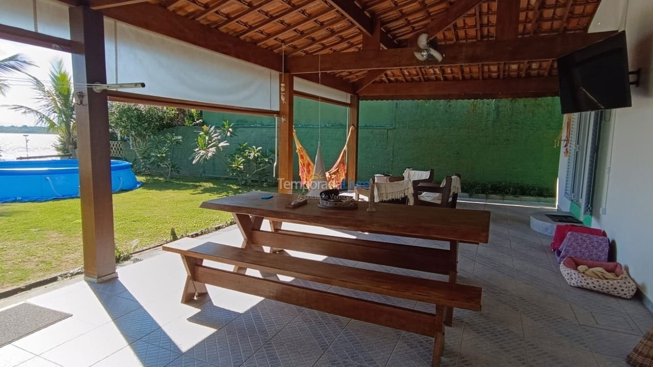 Casa para aluguel de temporada em Ilha Comprida (Boqueirão Sul)