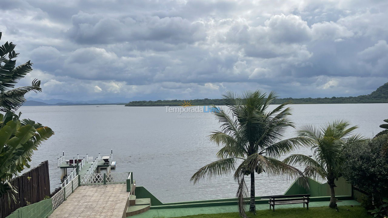 Casa para aluguel de temporada em Ilha Comprida (Boqueirão Sul)