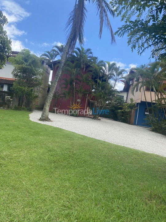 Casa para aluguel de temporada em Ubatuba (Maranduba)