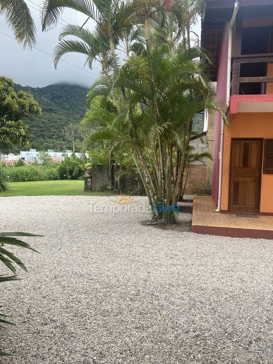 Casa para alquiler de vacaciones em Ubatuba (Maranduba)