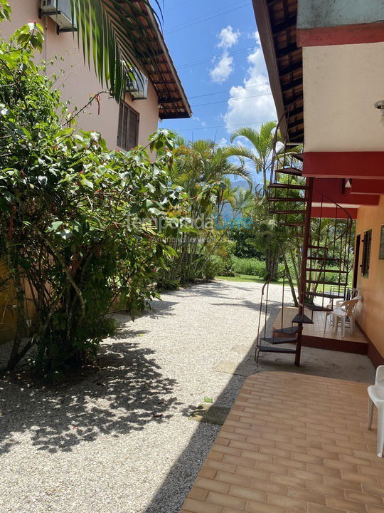 Casa para aluguel de temporada em Ubatuba (Maranduba)