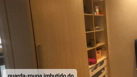 Casa top e segura em condomínio fechado