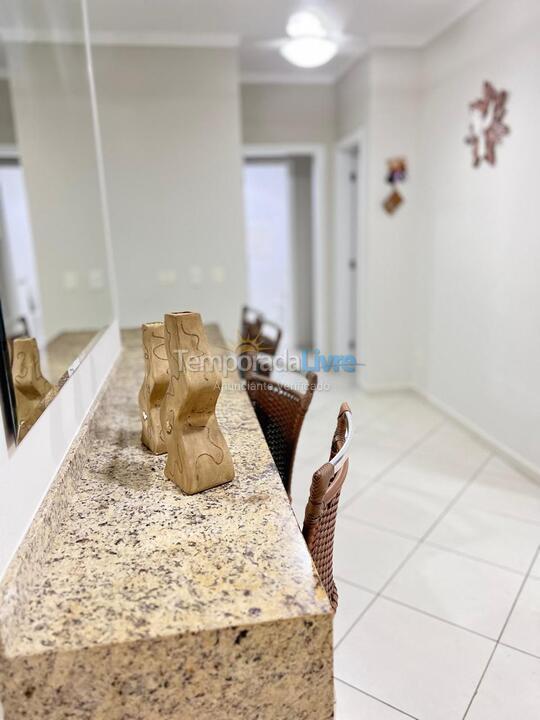 Apartamento para aluguel de temporada em Ubatuba (Praia Grande)